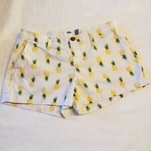 Old Navy Pineapple Womens Shorts White Yellow Pockets‎ Sz 2